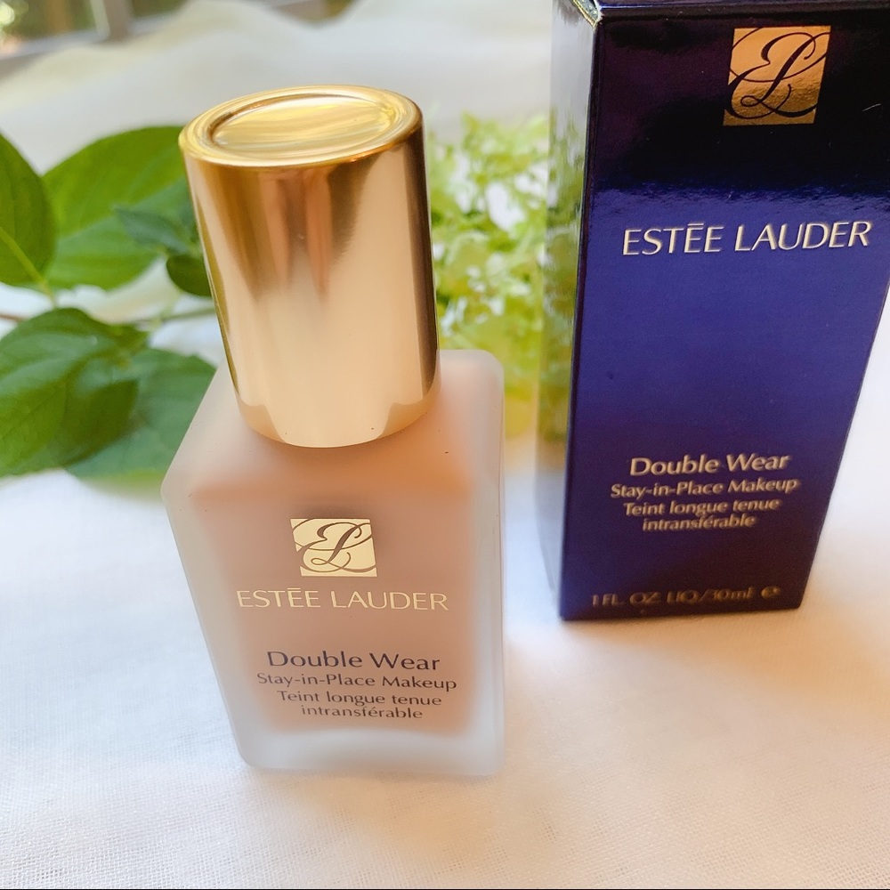 Estee Lauder Double Wear Foundation 1N1
